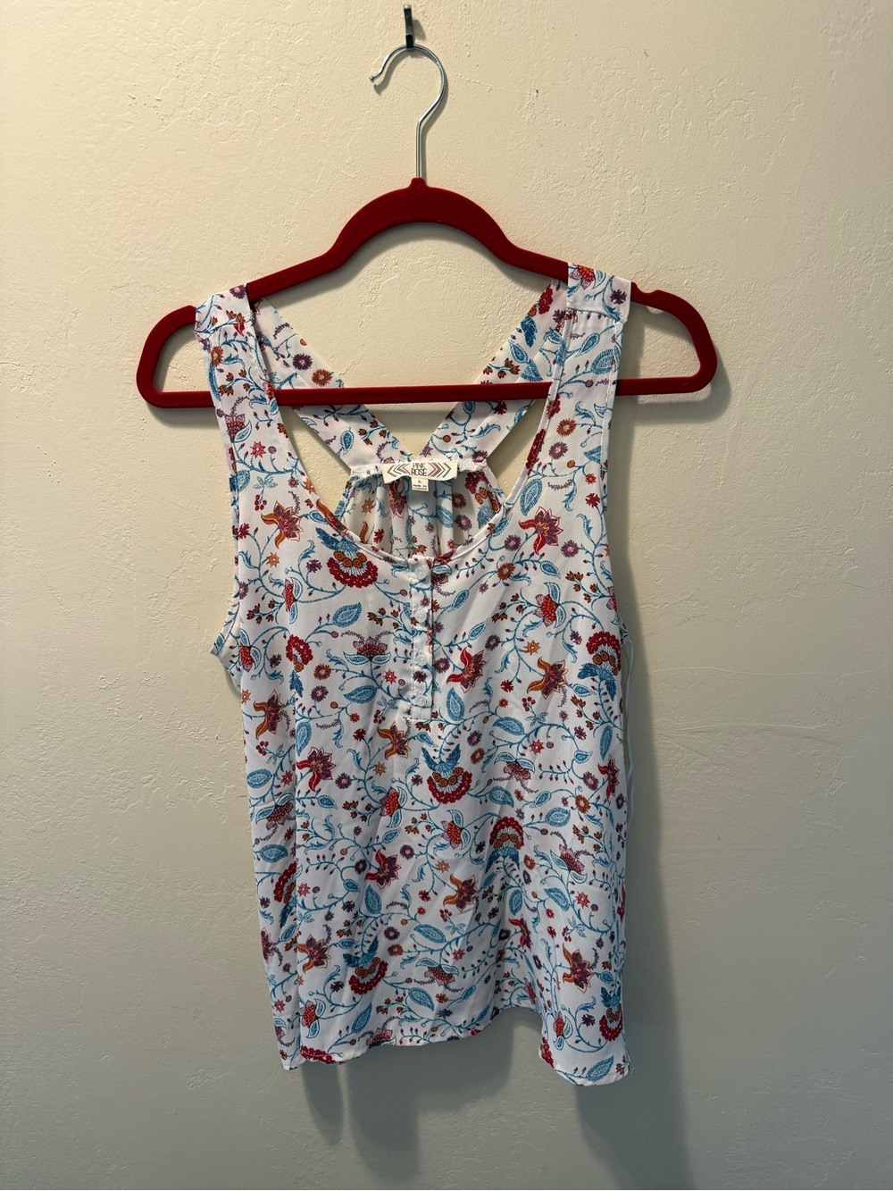 Floral Print Sleeveless Tank Top in White with Red & Blue Accents